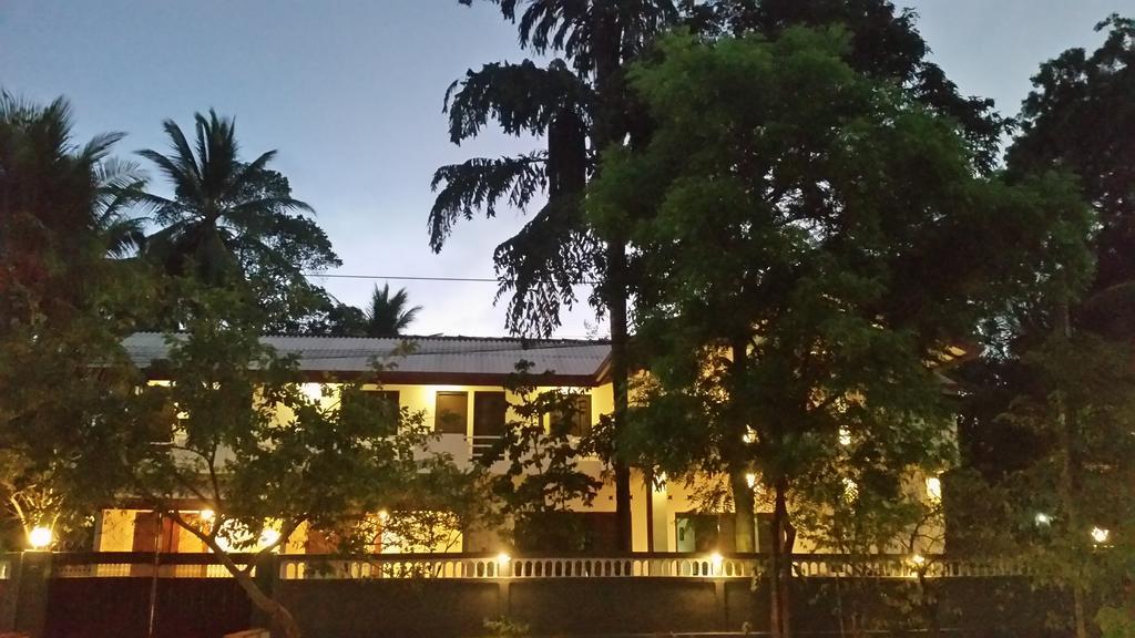 Kutumbaya Apartment อนุราธปุระ ภายนอก รูปภาพ