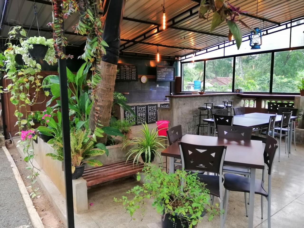 Kutumbaya Apartment อนุราธปุระ ภายนอก รูปภาพ