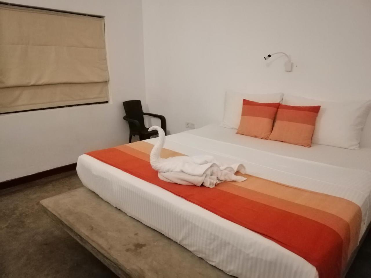 Kutumbaya Apartment อนุราธปุระ ภายนอก รูปภาพ