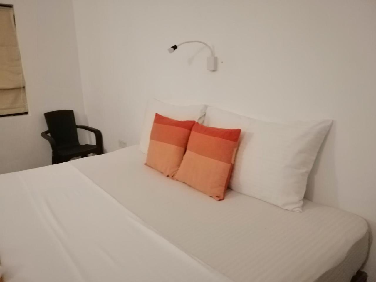 Kutumbaya Apartment อนุราธปุระ ภายนอก รูปภาพ